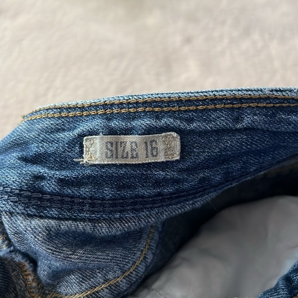 Ralph Lauren shorts - Picture 3 of 4